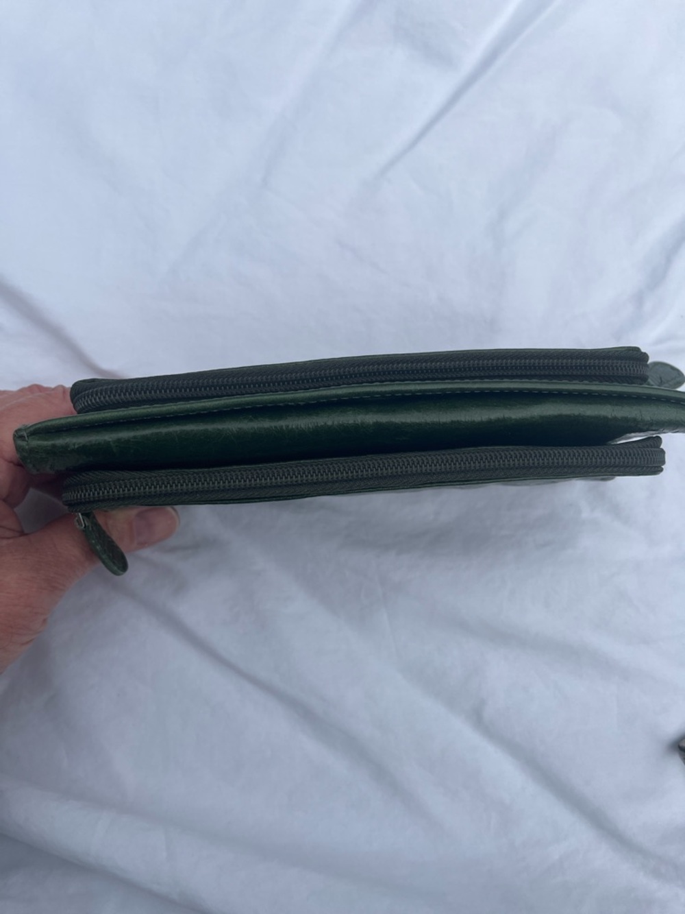 Latico forest green trifold Leather Zip Wallet Clutch - Picture 7 of 14